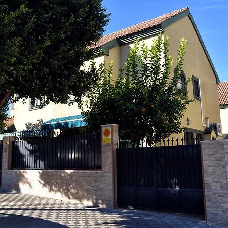 Chalet El Naranjo Sevilla Exterior foto